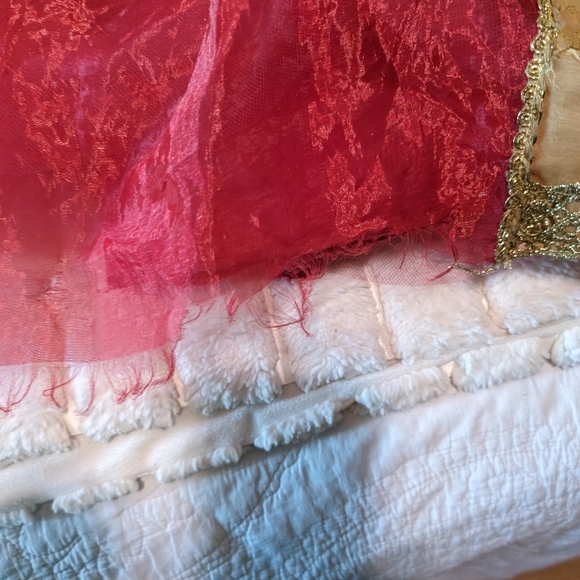 DELUXE Disney Holiday Princess Belle Red Christmas Holiday costume size 4/5 - Picture 11 of 11